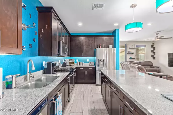 Phoenix, AZ 85042,3710 E BRANHAM Lane