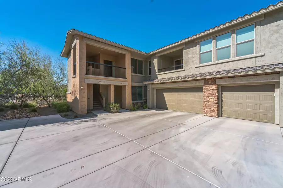 2425 W BRONCO BUTTE Trail N #2047, Phoenix, AZ 85085