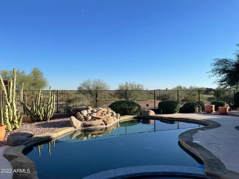 40211 N CANDLEWYCK Lane, Anthem, AZ 85086