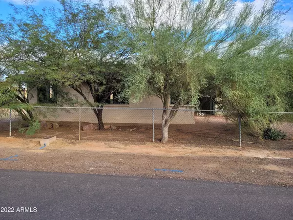 153 S OCOTILLO Drive, Apache Junction, AZ 85120