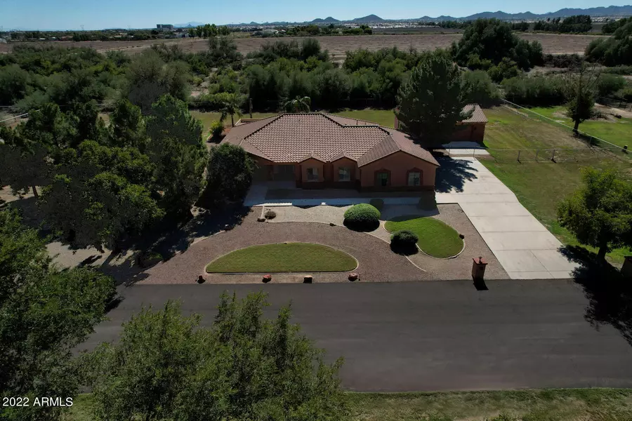 1009 W VIA DE ARBOLES --, San Tan Valley, AZ 85140