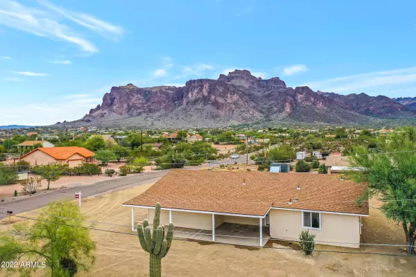 Apache Junction, AZ 85119,4501 E ROUNDUP Street