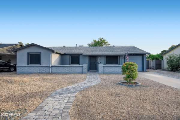 3923 E EUGIE Avenue, Phoenix, AZ 85032