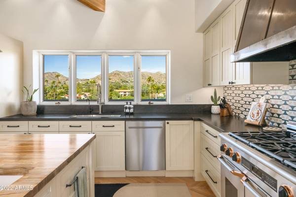 Paradise Valley, AZ 85253,4800 E MARSTON Drive