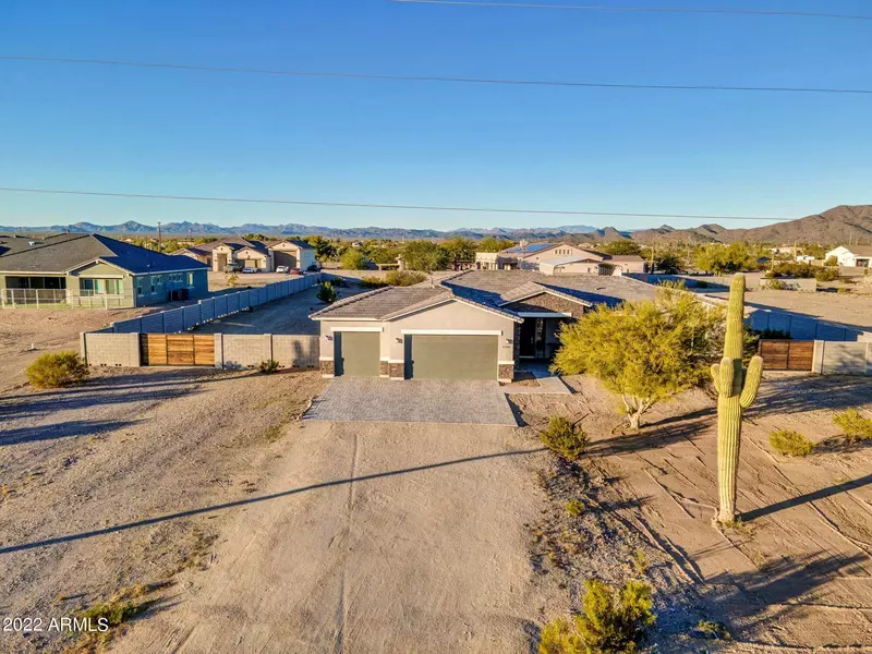 16744 W WHITE WING Road, Surprise, AZ 85387