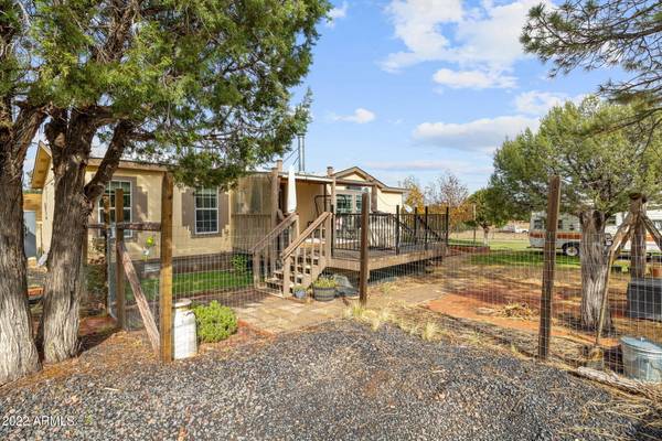 Show Low, AZ 85901,5432 CORDA Lane