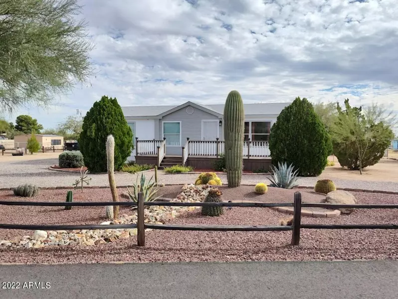 23895 W COLEMAN Drive, Congress, AZ 85332