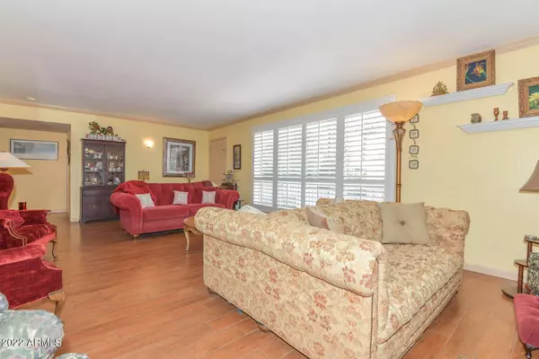 Phoenix, AZ 85012,6125 N Central Avenue #8