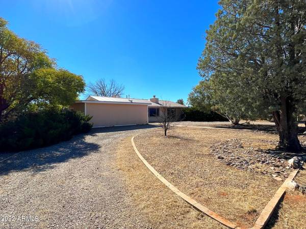 Pearce, AZ 85625,1102 E JUSTIN Street