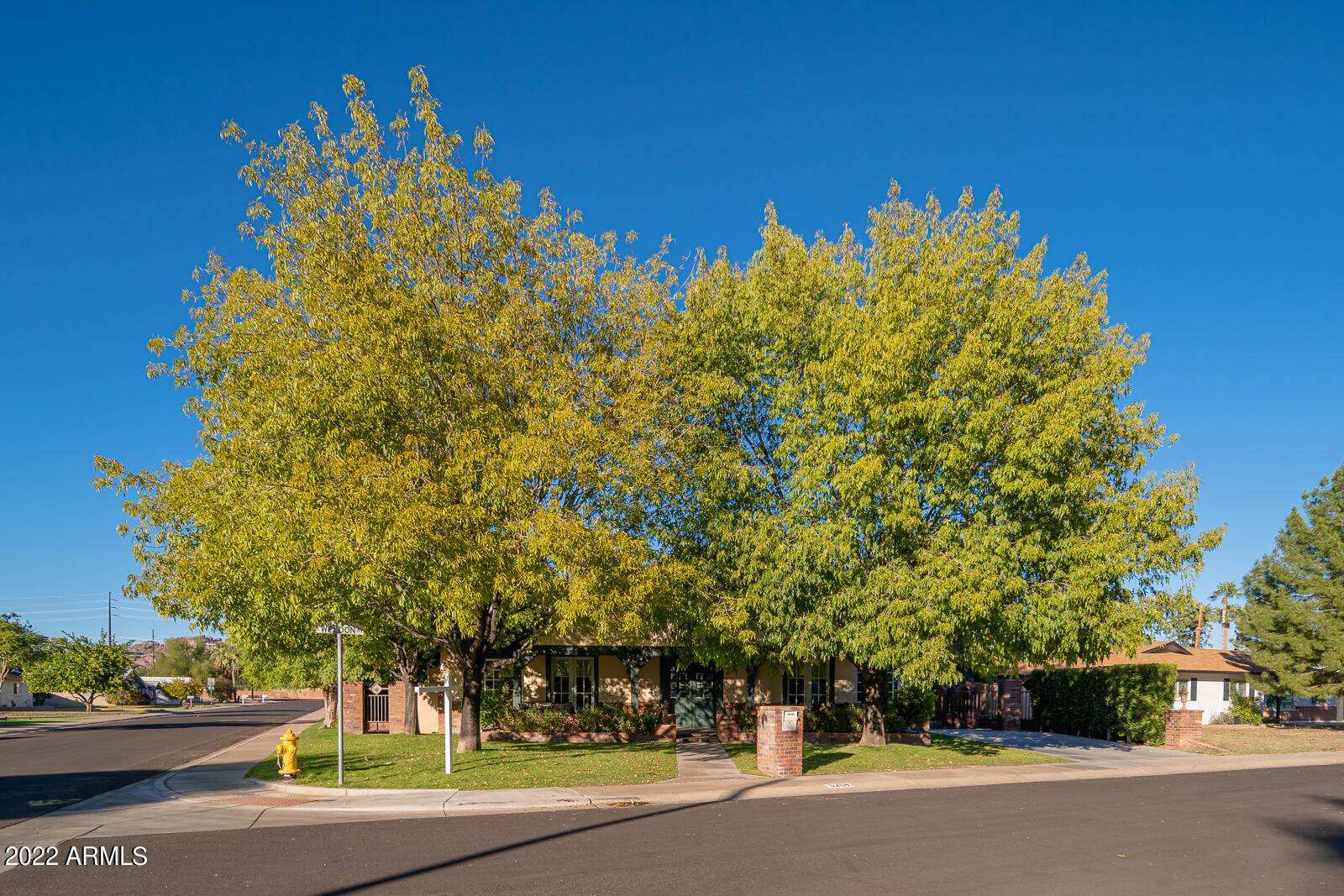 Phoenix, AZ 85018,5204 E Weldon Avenue