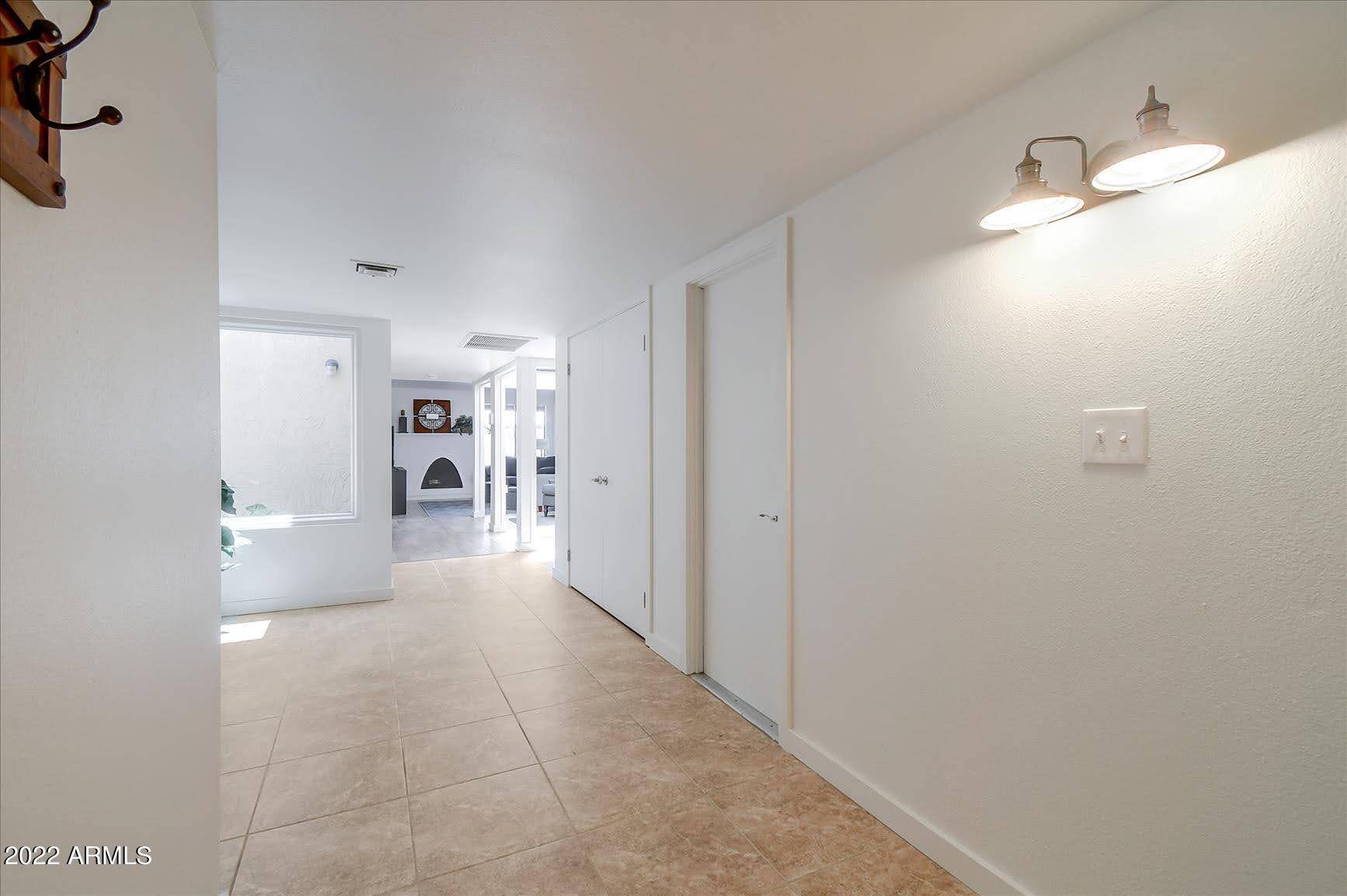 Phoenix, AZ 85044,11431 S MAZE Court