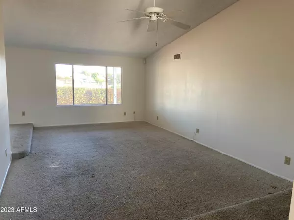 Phoenix, AZ 85037,10050 W HIGHLAND Avenue W