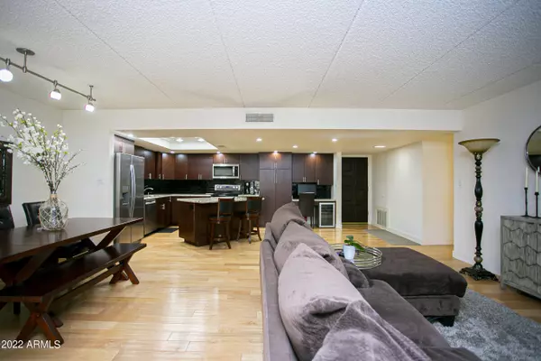 7820 E CAMELBACK Road #106 Scottsdale, AZ 85251