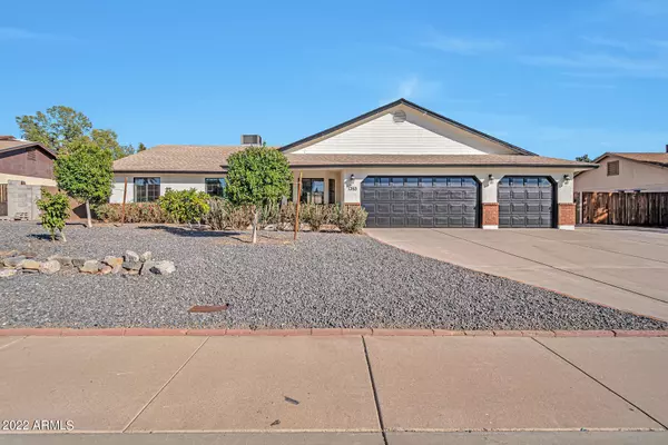 1353 N RAVEN --, Mesa, AZ 85207