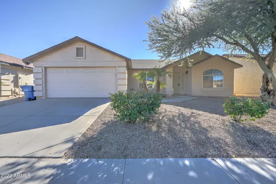 2827 W PECAN Road, Phoenix, AZ 85041