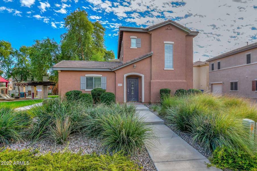 14215 W COUNTRY GABLES Drive, Surprise, AZ 85379