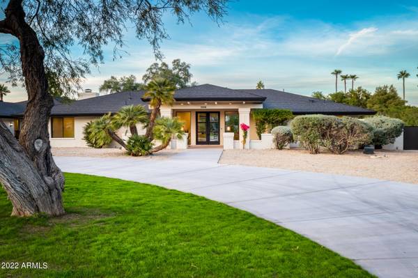 Paradise Valley, AZ 85253,5006 E CRESTVIEW Drive