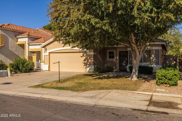 924 W Pinon Avenue, Gilbert, AZ 85233