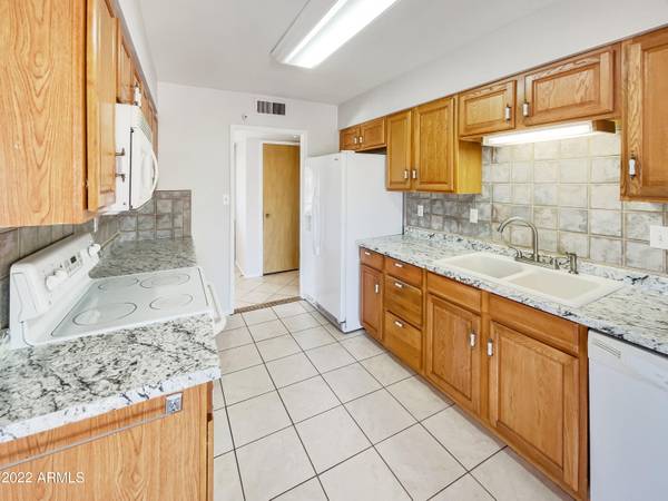 Sun City, AZ 85351,12419 N CHERRY HILLS Drive