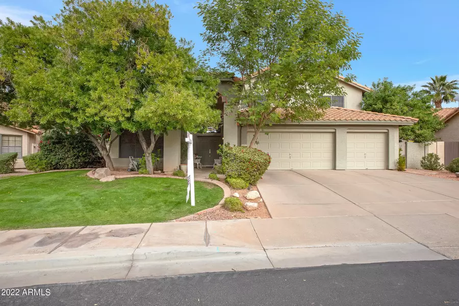 502 E Stonebridge Drive, Gilbert, AZ 85234