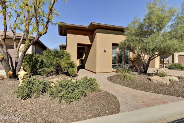 13168 W LONE TREE Trail, Peoria, AZ 85383