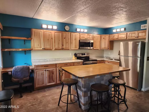 Wickenburg, AZ 85390,90 W YAVAPAI Street #2