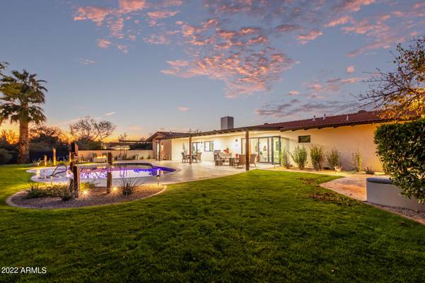 Paradise Valley, AZ 85253,3811 E SOLANO Drive