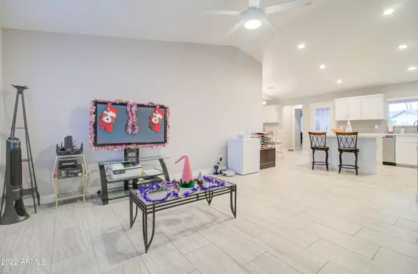 Chandler, AZ 85224,3010 N ARROWHEAD Drive