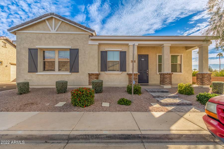 141 N 56th Place, Mesa, AZ 85205