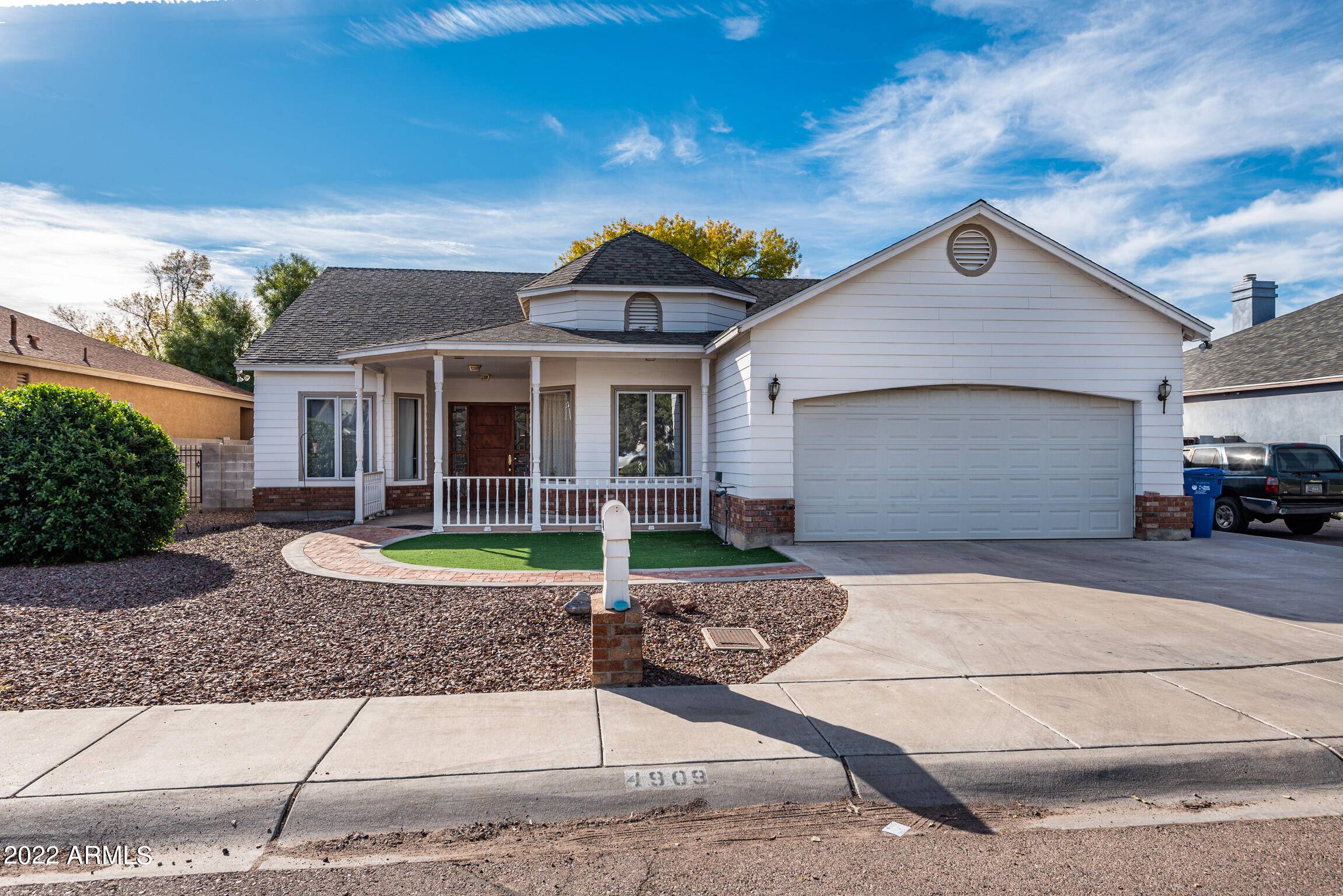 Phoenix, AZ 85008,4909 E CAMBRIDGE Avenue