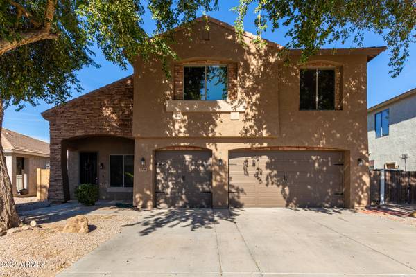 1130 E HARVEST Road, San Tan Valley, AZ 85140