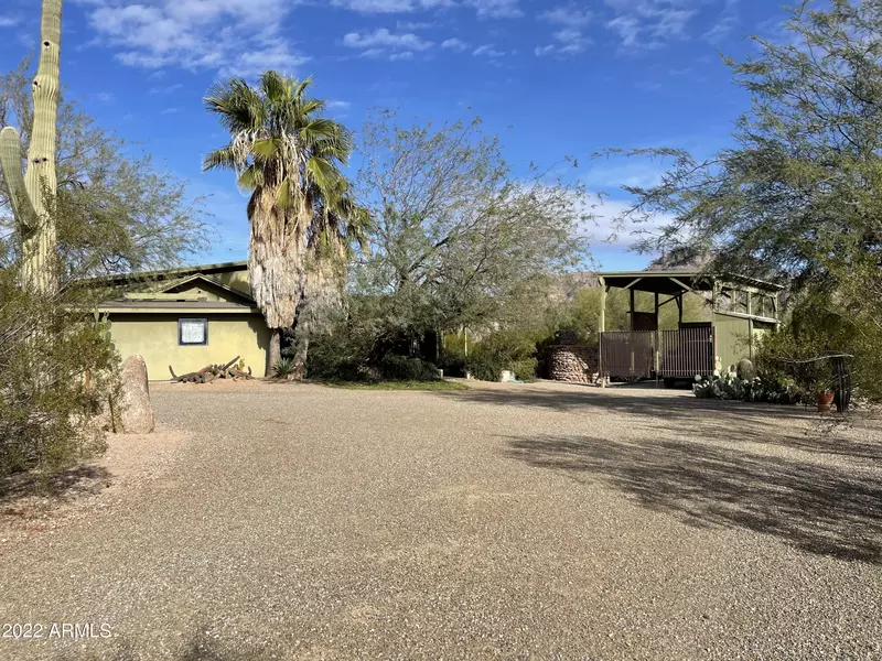 1325 N cortez Road, Apache Junction, AZ 85119