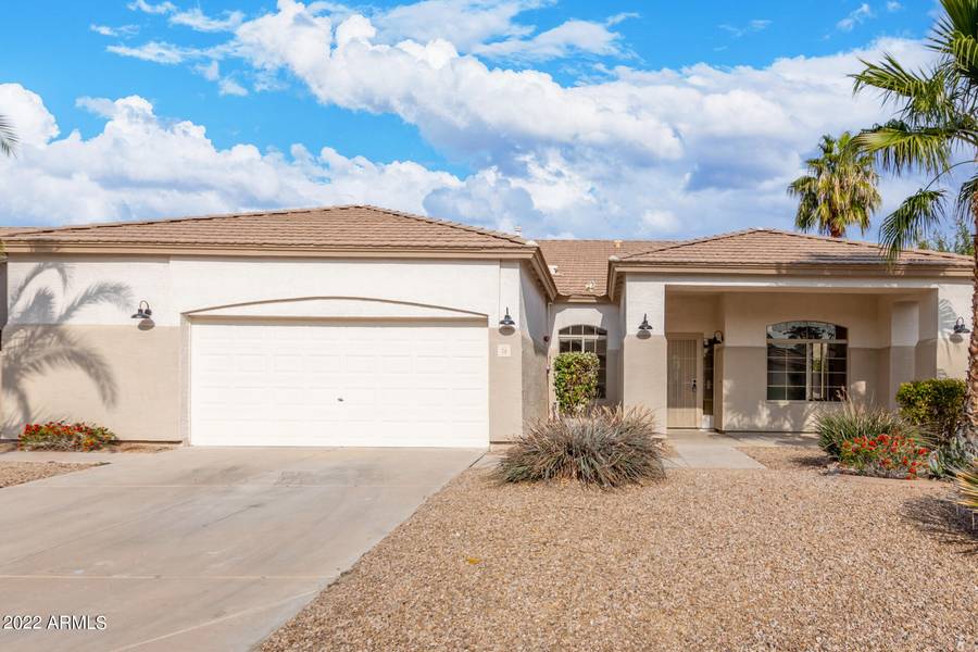 74 E SMOKE TREE Road, Gilbert, AZ 85296