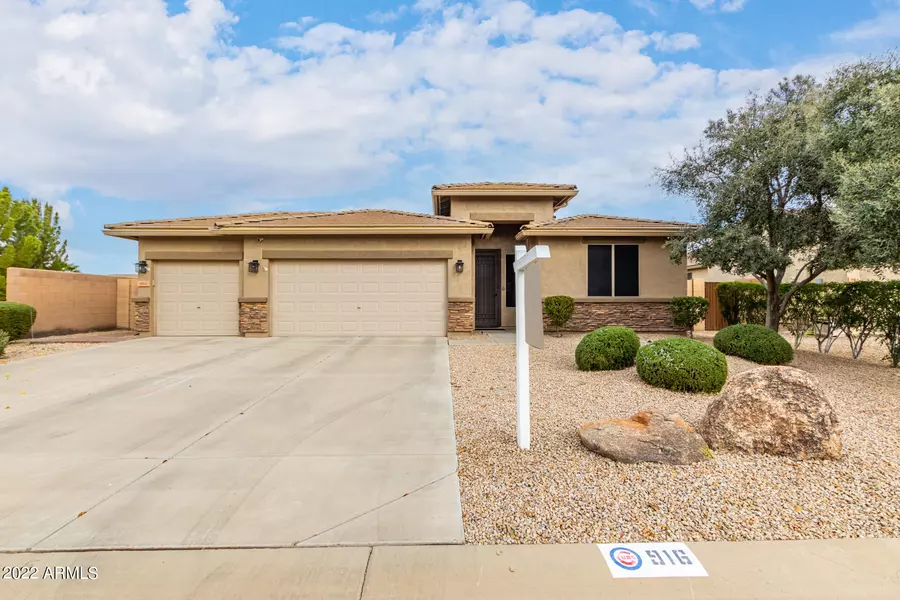 916 W JERSEY Way, San Tan Valley, AZ 85143