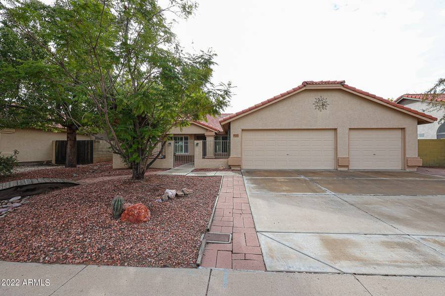 6215 W KINGS Avenue, Glendale, AZ 85306