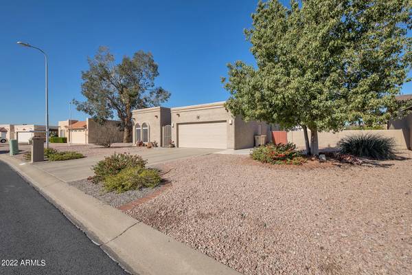 Sun Lakes, AZ 85248,9502 E LAWNDALE Place E