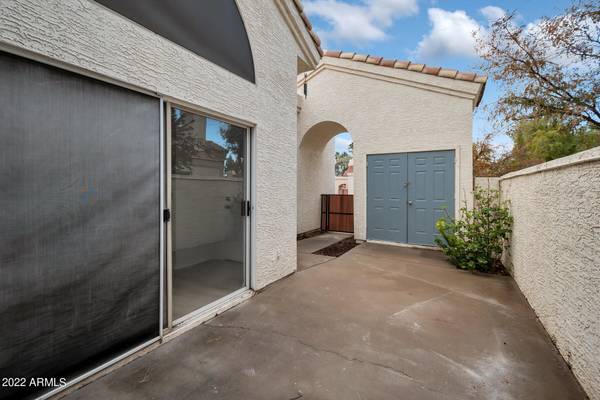 Chandler, AZ 85224,2100 W LEMON TREE Place #35