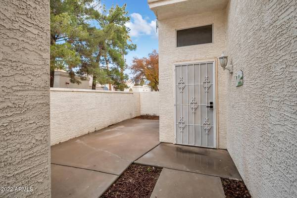 Chandler, AZ 85224,2100 W LEMON TREE Place #35