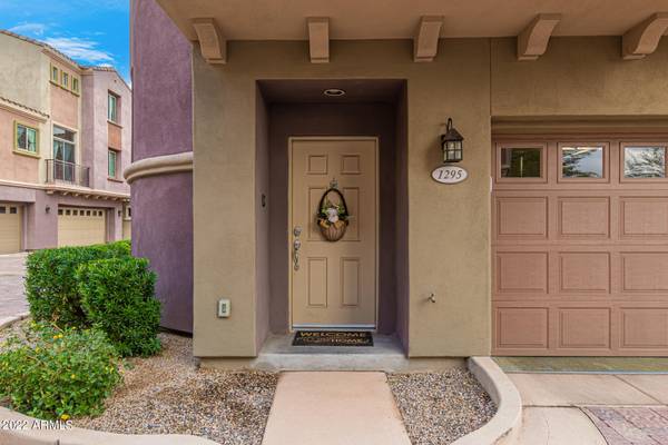 Phoenix, AZ 85050,3935 E ROUGH RIDER Road #1295