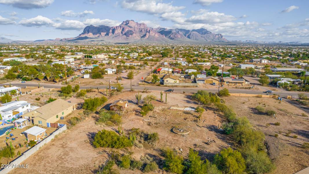 560 N TOMAHAWK Road #-, Apache Junction, AZ 85119