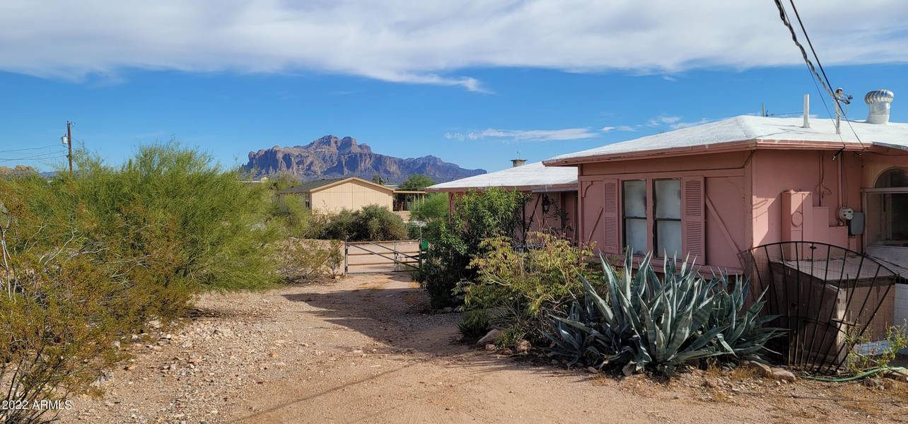 1025 W FRONTIER Street, Apache Junction, AZ 85120