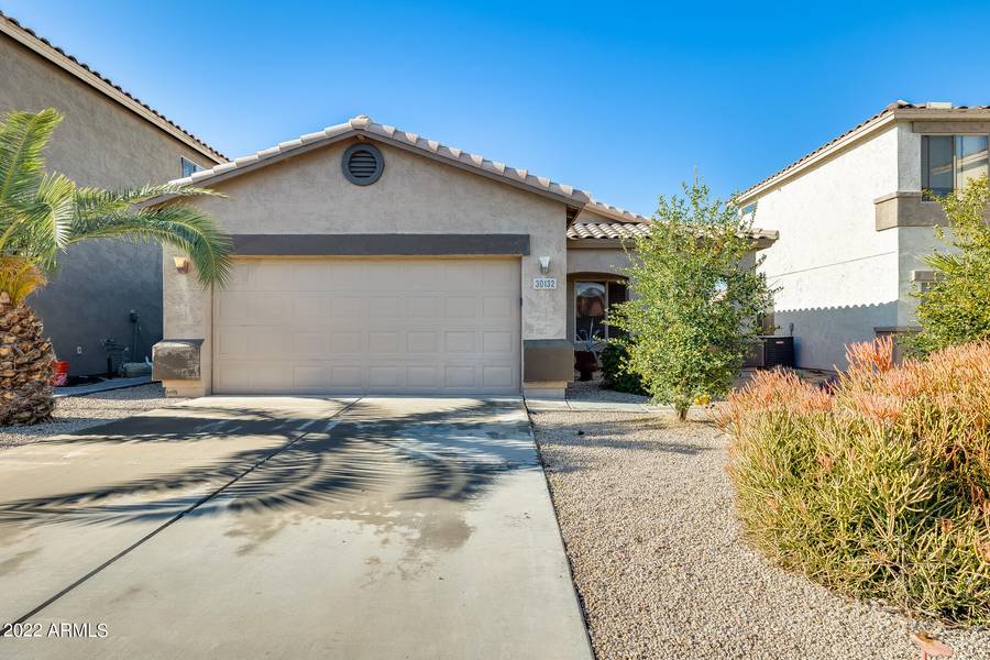 30132 N DESERT WILLOW Boulevard, San Tan Valley, AZ 85143