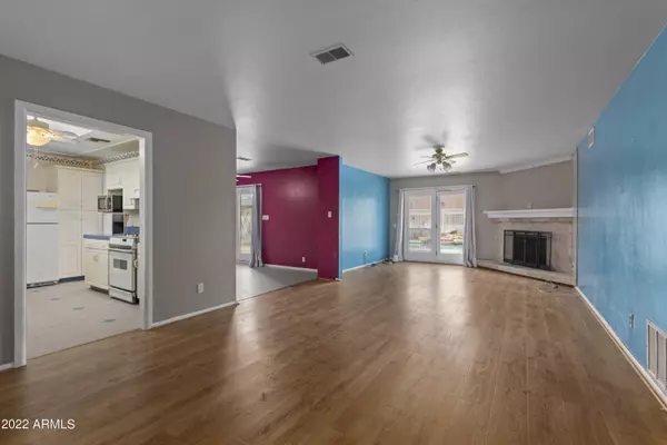 Phoenix, AZ 85018,3446 N 47TH Street