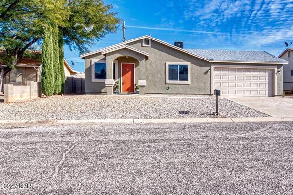 118 BUFFALO Drive, Huachuca City, AZ 85616