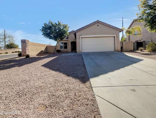 San Tan Valley, AZ 85143,899 W BURKHALTER Drive