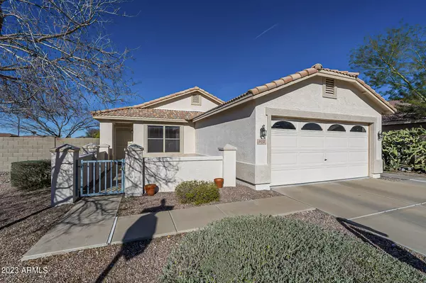 902 E GWEN Street, Phoenix, AZ 85042