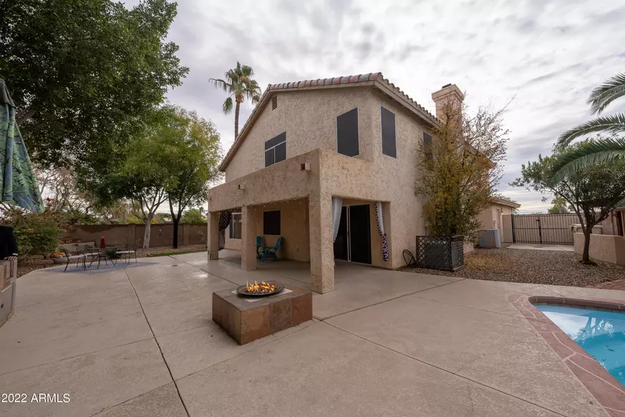 6638 W CREST Lane, Glendale, AZ 85310