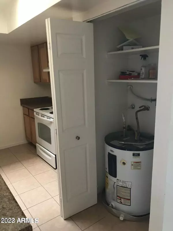 Tucson, AZ 85705,455 W KELSO Street #239