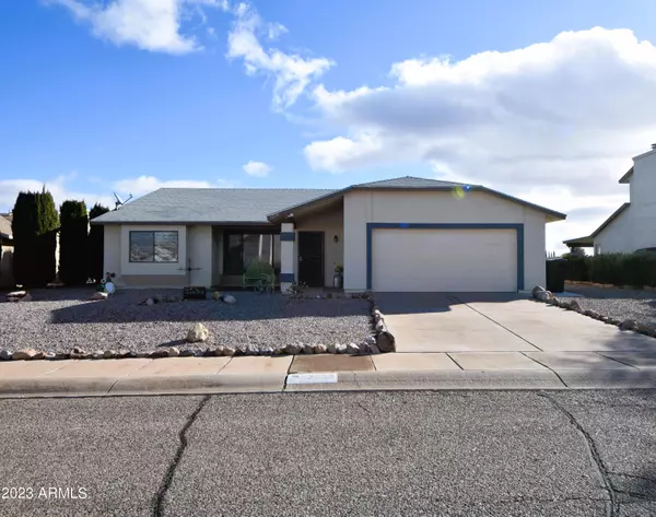 3239 SUN CREST Drive, Sierra Vista, AZ 85650