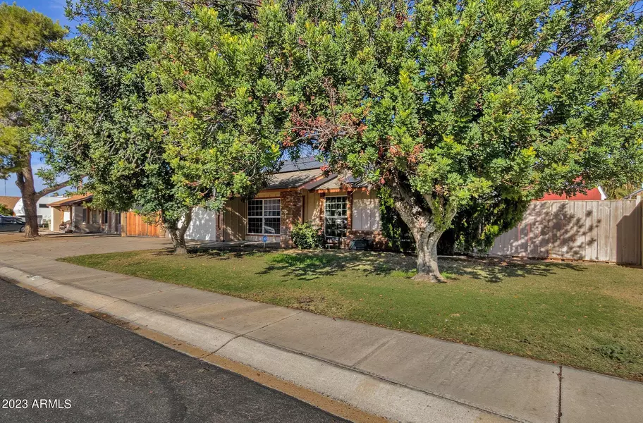 6340 W LUPINE Avenue, Glendale, AZ 85304